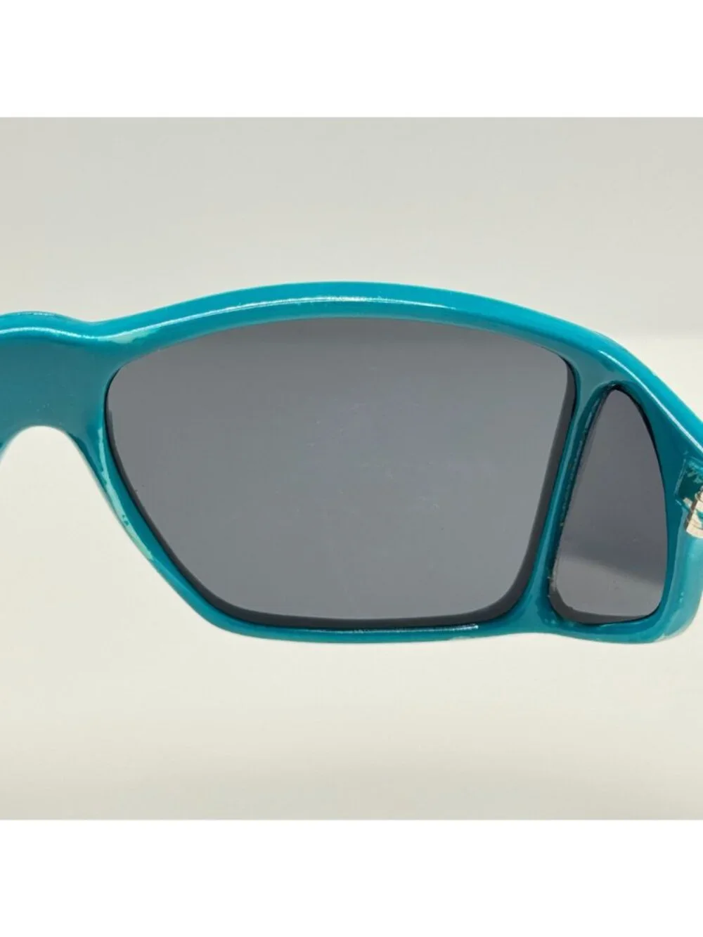 Unbranded lenses have
